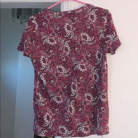 Classic v neck tee shirt (BRAND NEW) - Picture 2 of 6